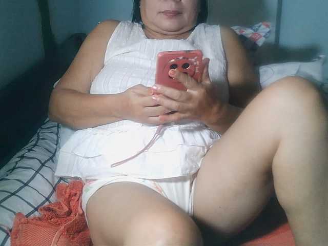 HotMama50 live cam on BongaCams