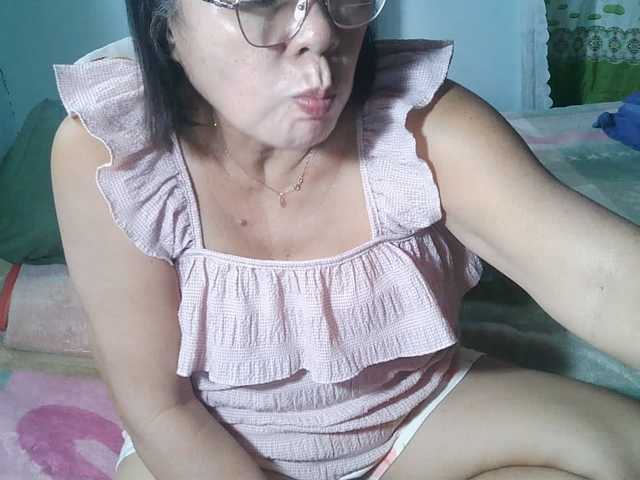 HotMama50 live cam preview