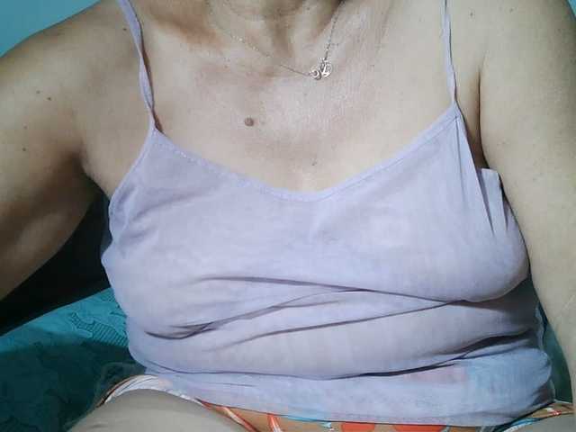 HotMama50 live cam on BongaCams