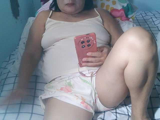 HotMama50, en vivo ahora en BongaCams