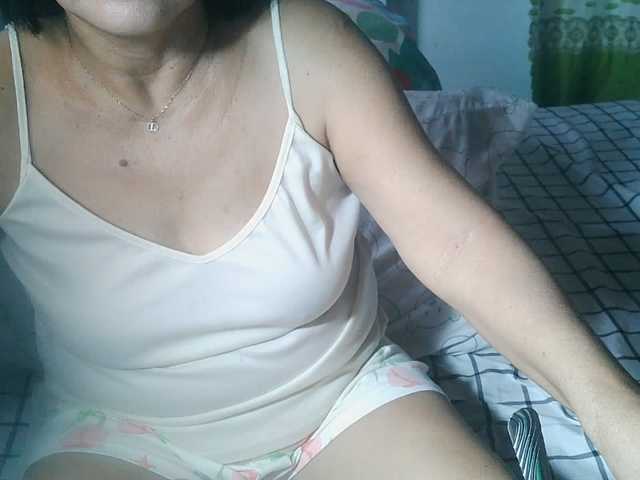 HotMama50 live cam preview