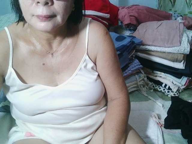 HotMama50 live cam on BongaCams