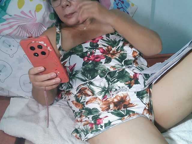 HotMama50 live cam preview