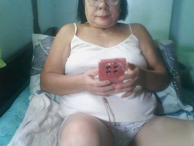 HotMama50 live cam on BongaCams