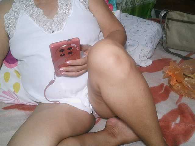 HotMama50 live cam on BongaCams