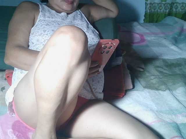 HotMama50 live cam on BongaCams