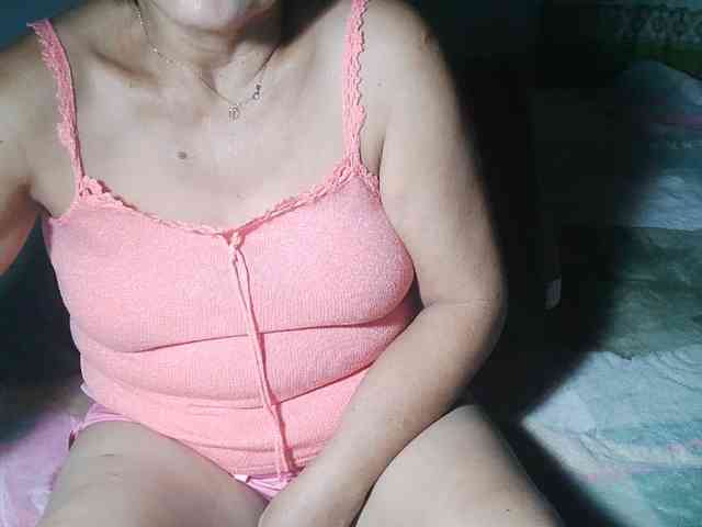 HotMama50 webcam