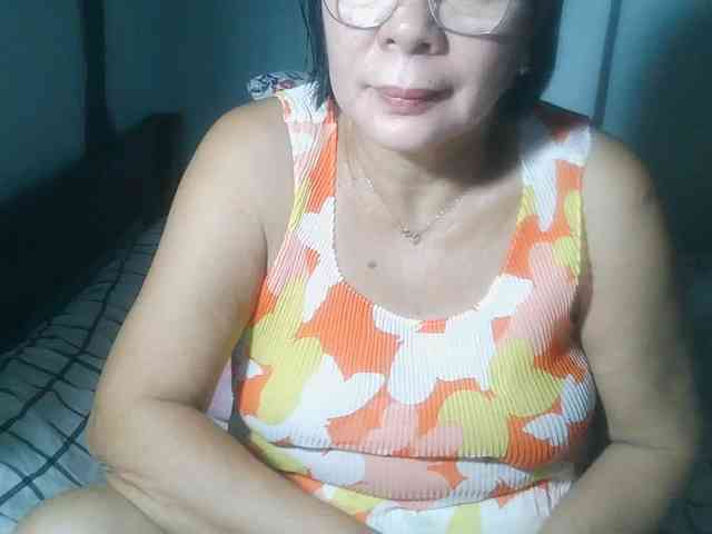 HotMama50 webcam