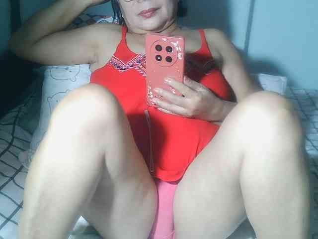 HotMama50 webcam