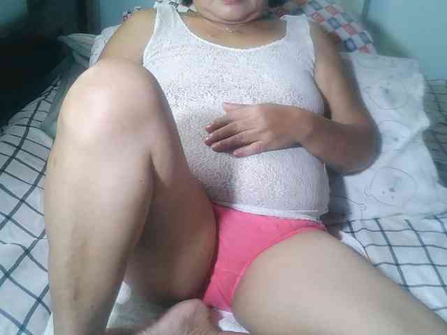 HotMama50 webcam