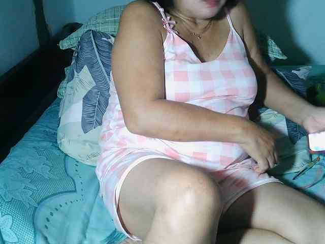 HotMama50 webcam