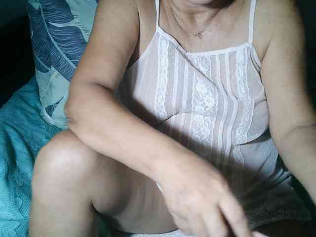 HotMama50 webcam