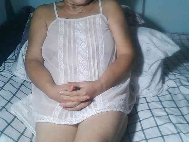 HotMama50 webcam