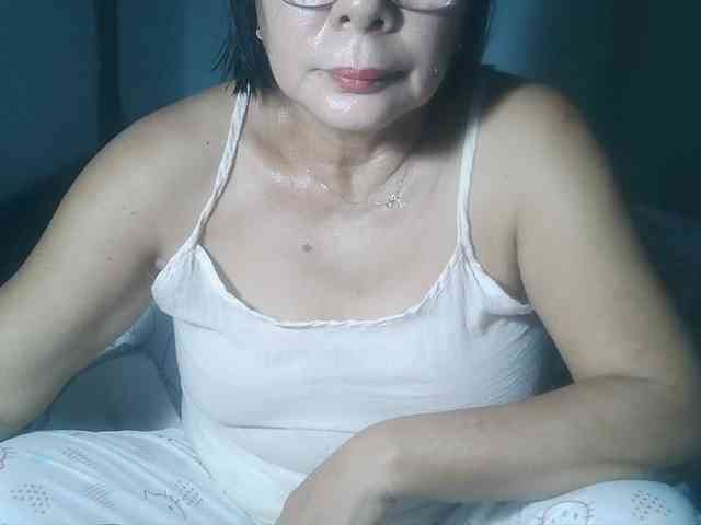 HotMama50 webcam