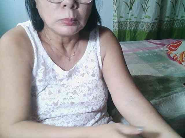 HotMama50 webcam