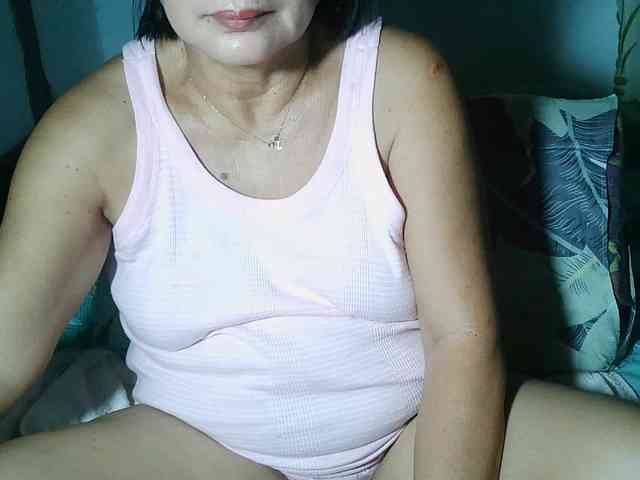 HotMama50 webcam