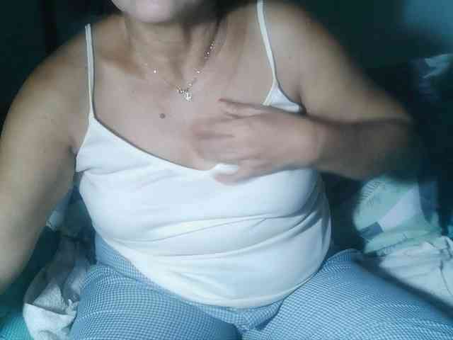 HotMama50 webcam