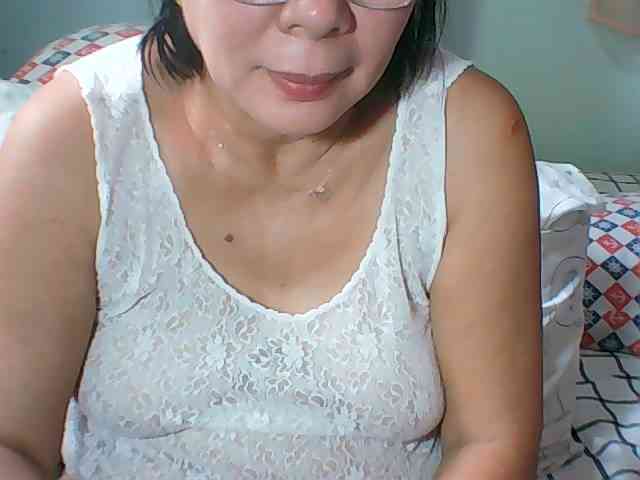HotMama50 webcam