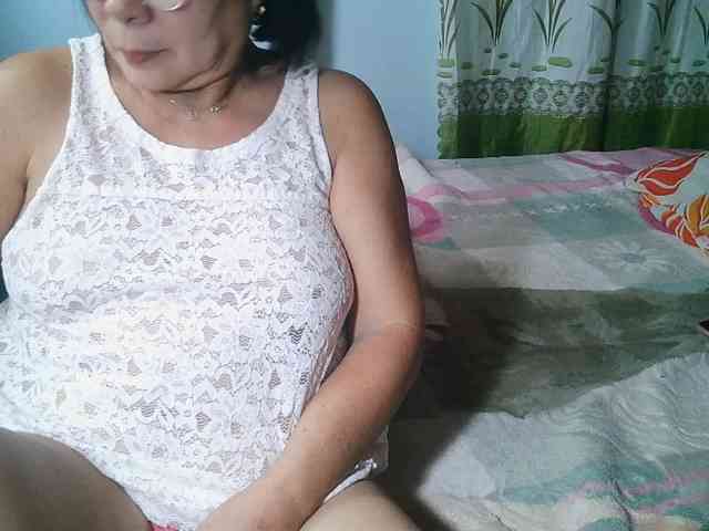 HotMama50 webcam
