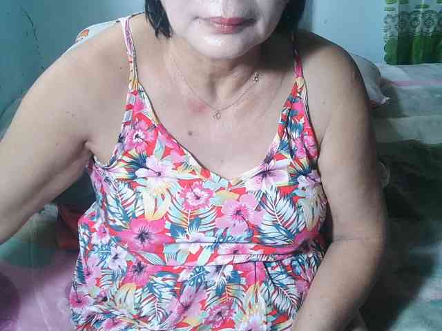 HotMama50 webcam
