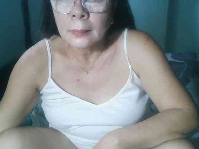 HotMama50 webcam