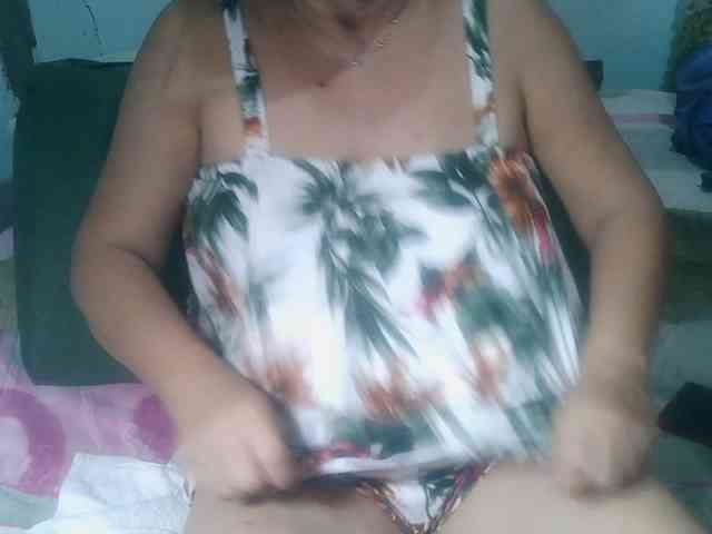 HotMama50 webcam