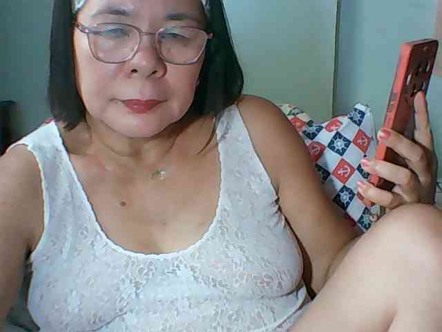HotMama50 webcam