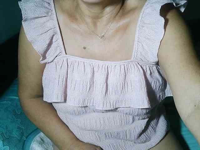 HotMama50 webcam