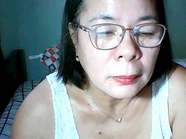 HotMama50 webcam