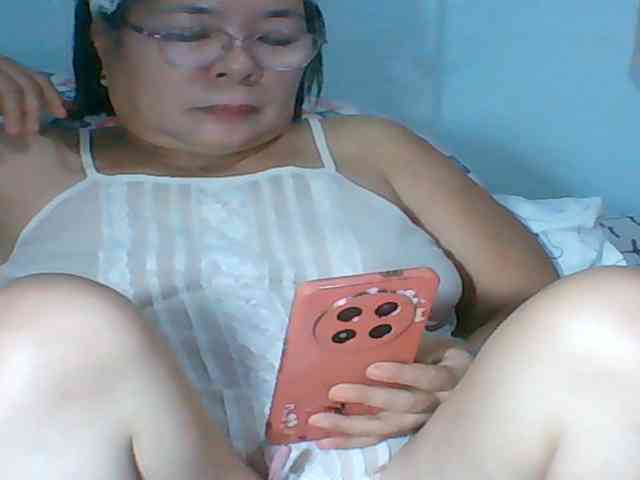 HotMama50 webcam