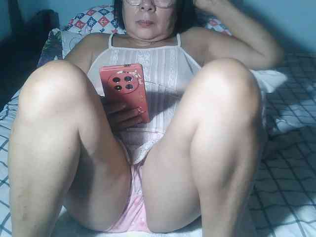 HotMama50 webcam