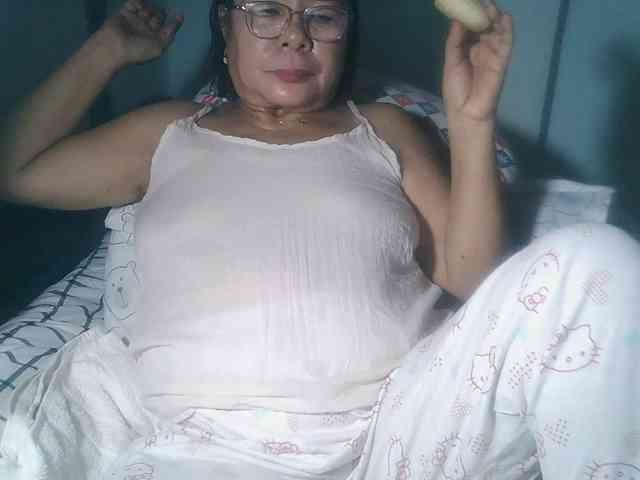 HotMama50 webcam