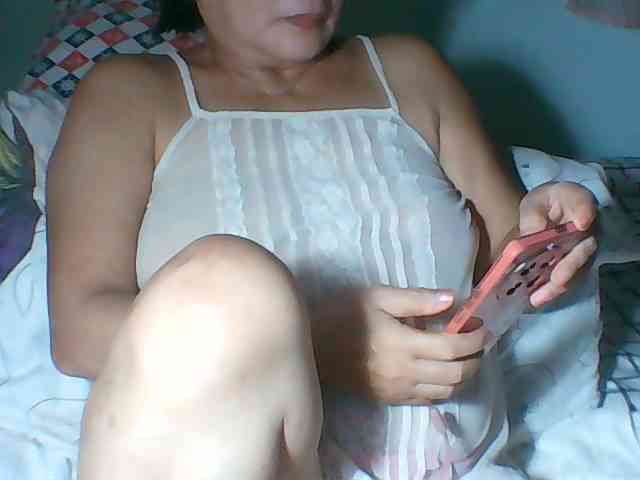 HotMama50 webcam