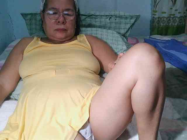 HotMama50 webcam