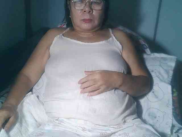 HotMama50 webcam