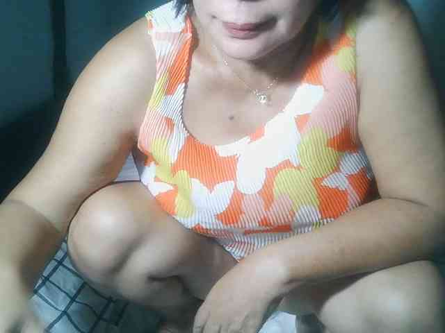 HotMama50 webcam