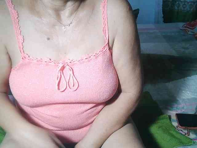 HotMama50 webcam