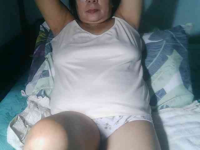 HotMama50 webcam