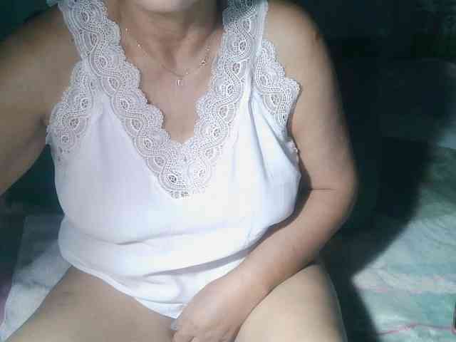 HotMama50 webcam