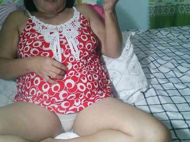 HotMama50 webcam
