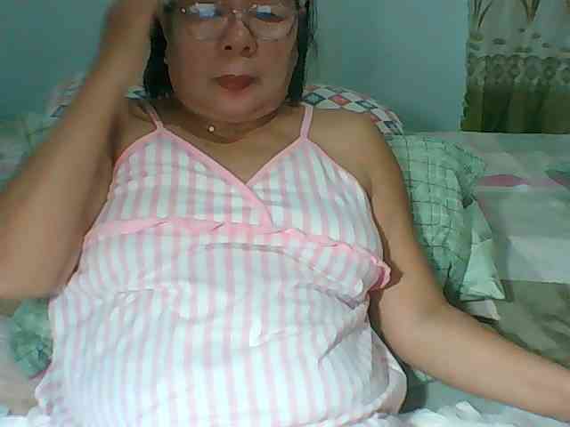 HotMama50 webcam