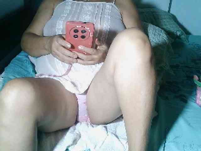 HotMama50 webcam