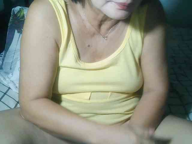HotMama50 webcam