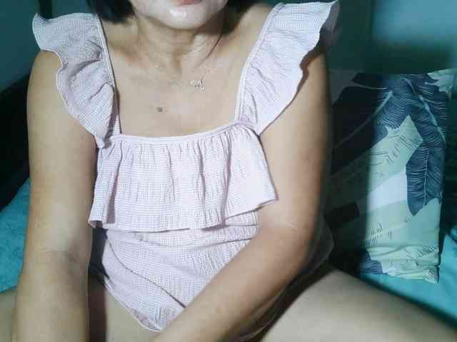 HotMama50 webcam