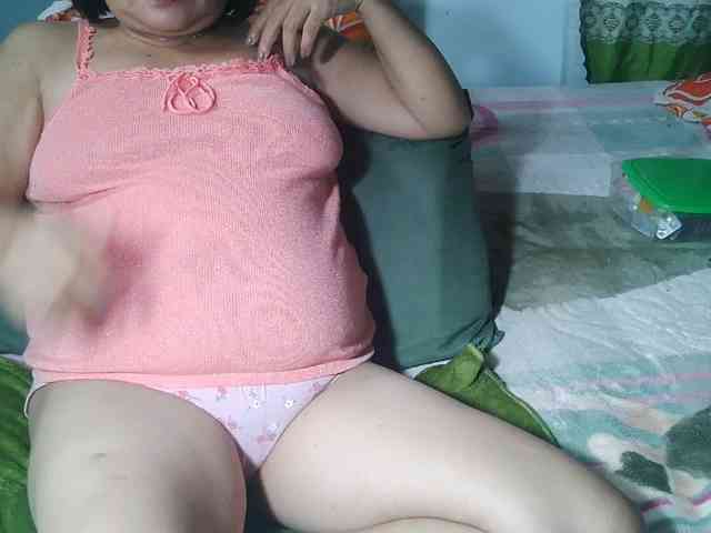 HotMama50 webcam