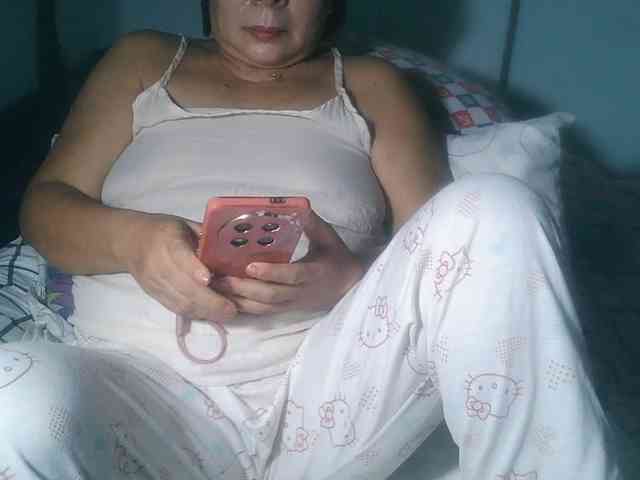 HotMama50 webcam