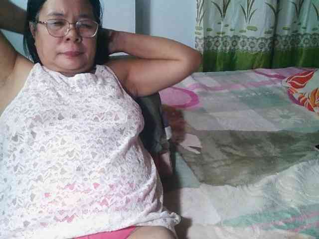 HotMama50 webcam