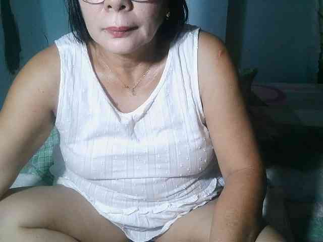 HotMama50 webcam