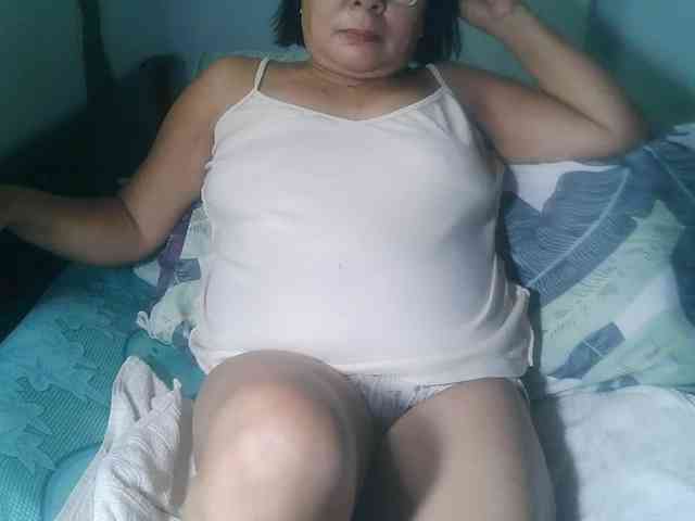 HotMama50 webcam