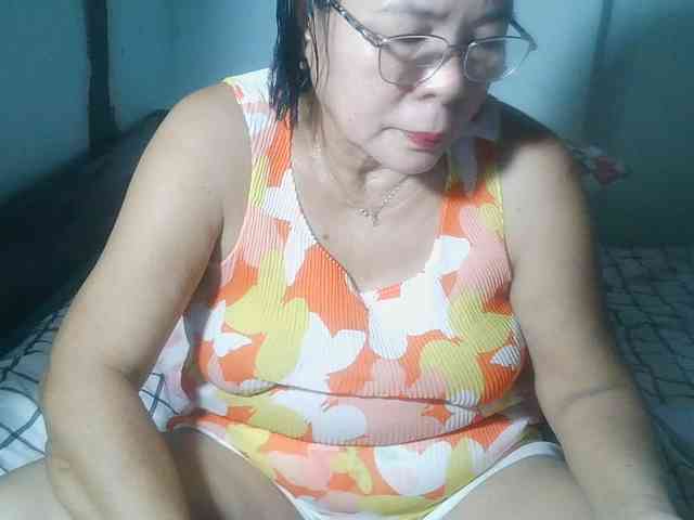 HotMama50 webcam